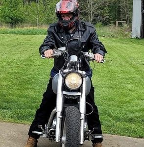 Meet your Posher, Chris